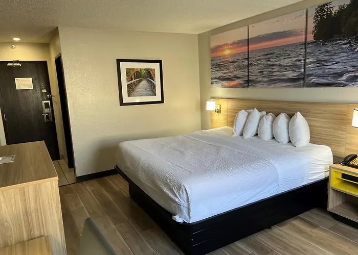 Days Inn By Wyndham Miami