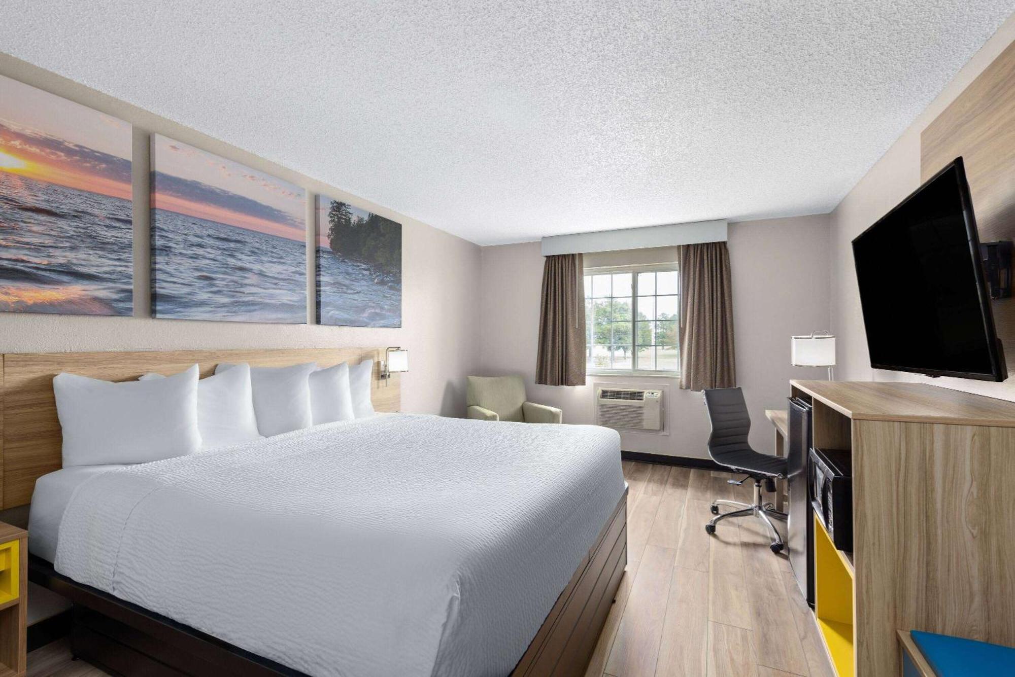 Days By Wyndham Miami