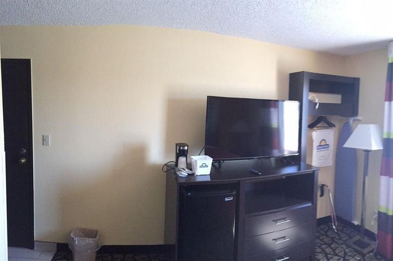 Days By Wyndham Hotel Miami
